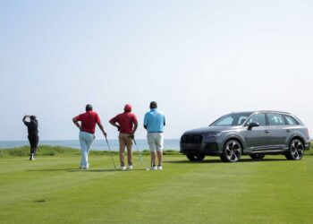 انطلاق تصفيات كأس أودي كواترو 2025 في منتجع سانت ريجيس الموج مسقط بالتعاون مع المتميزة للسيارات والموج للجولف
