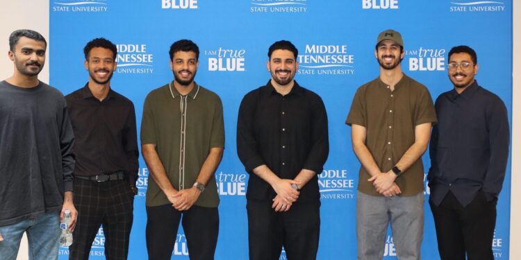 ابتكارٌ لفريق طلابي عُماني يفوز بالمركز الثالث في مسابقة هندسية أمريكية بابتكار ذكي 1 ابتكارٌ لفريق طلابي عُماني يفوز بالمركز الثالث في مسابقة هندسية أمريكية بابتكار ذكي