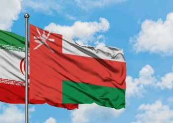 سلطنة عُمان وإيران توقّعان 18 اتفاقية ومذكرة لتعزيز التعاون الثنائي