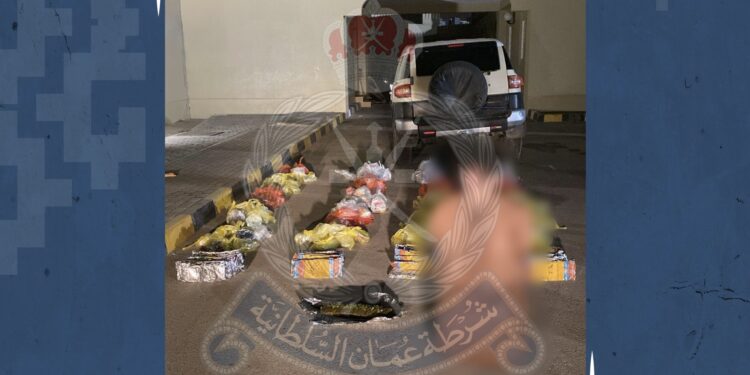 القبض على مواطن لحيازته كمية من المخدرات في ظفار