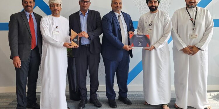 Bank Muscat Awarded Gold Winner in Corporate Banking Innovation by Infosys Finacle 1 تتويج بنك مسقط بالجائزة الذهبية في مجال الابتكار المؤسسي