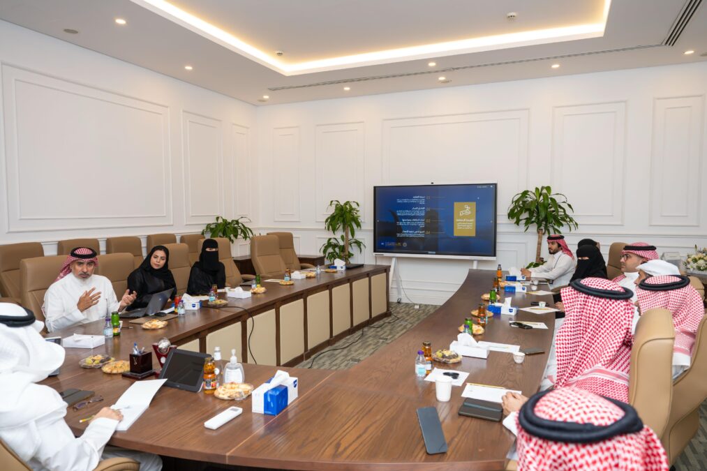 أمانة الشرقية تبحث أبرز التوجهات التنموية مع معهد الدراسات والبحوث بجامعة الإمام عبدالرحمن بن فيصل 2 d74a2067 9d20 416c 8cd4 e28adc0499a1