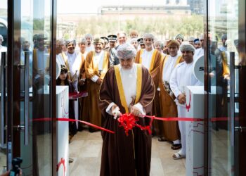 تدشين  منظومة صحار للاستجابة للطوارئ