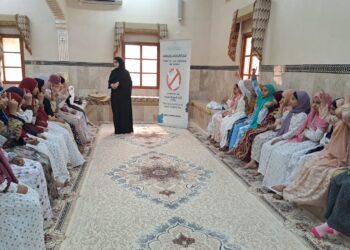 هيئة البيئة في شمال الشرقية تنظم محاضرة توعوية حول أضرار البلاستيك بالقابل