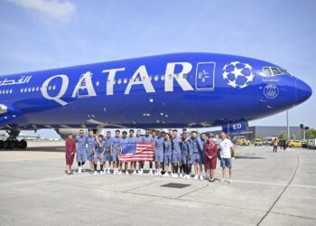 الخطوط الجوية القطرية تنقل باريس سان جيرمان إلى كأس العالم للأندية 2025 بطائرة خاصة مزدانة بدوري الأبطال