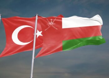 السفارة العمانية في أنقرة تتابع عودة العالقين في باكو