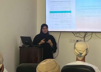 هيئة البيئة بجنوب الشرقية تنظم محاضرة توعوية حول تنظيم حيازة الحيوانات البرية المستأنسة