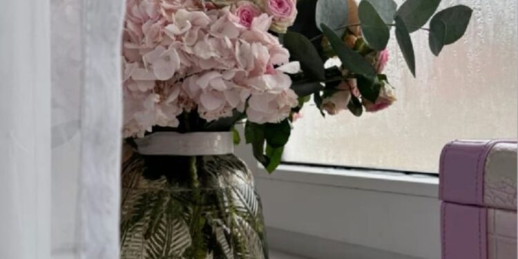 الوقت.. النسيج الكوني الذي يحيك مصائر البشر بين دفتيه