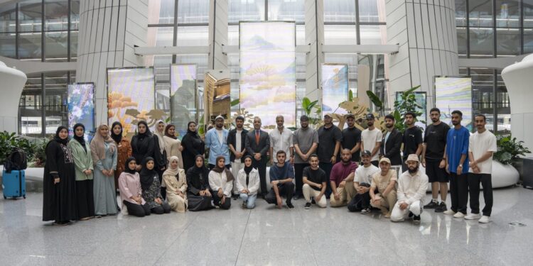 طلبة جامعة التقنية والعلوم التطبيقية يخوضون رحلة ثقافية وتعليمية استثنائية إلى بكين