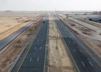 استمتع بأجواء الخريف عبر طريق مسقط – الدقم – صلالة السياحي