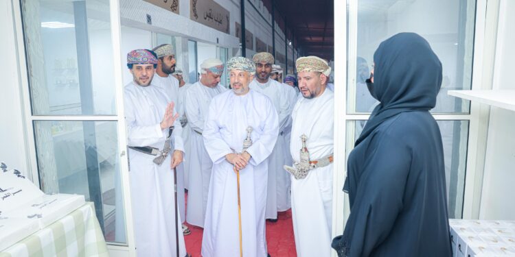 انطلاق فعاليات معرض “تمكين وسمو” لدعم قطاع ريادة الأعمال في ظفار