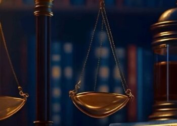 النشوز بين الفقه والقانون