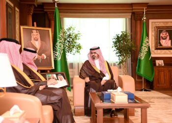 الأمير ناصر بن محمد يستقبل رئيس غرفة جازان