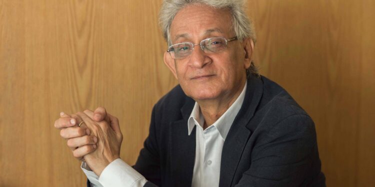 عمرو موسي .. وعواصف الغضب !