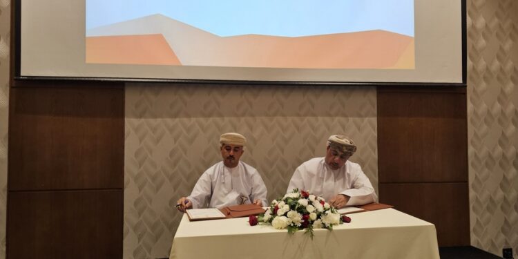 توقيع خمس اتفاقيات استثمارية بمحافظة الداخلية بقيمة 11 مليون ريال عُماني 1 توقيع خمس اتفاقيات استثمارية بمحافظة الداخلية بقيمة 11 مليون ريال عُماني