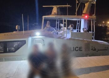 ضبط 3 آسيويين في مسندم للاتجار بالمشروبات الكحولية