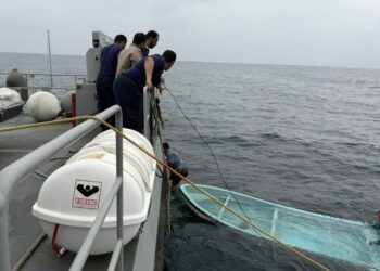 إنقاذ 4 مواطنين بعد تعرّض قاربهم للانقلاب في جزر الديمانيات