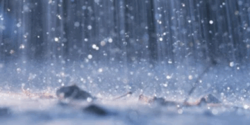 تنبيه بهطول أمطار على عدد من محافظات سلطنة عمان اعتبارًا من اليوم