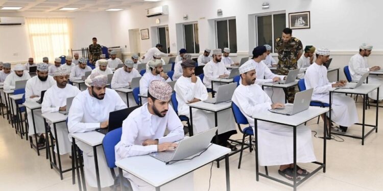 البحرية العمانية تبدأ إجراءات تقييم وقبول الضباط المرشحين للخدمة العسكرية 1 البحرية العمانية تبدأ إجراءات تقييم وقبول الضباط المرشحين للخدمة العسكرية