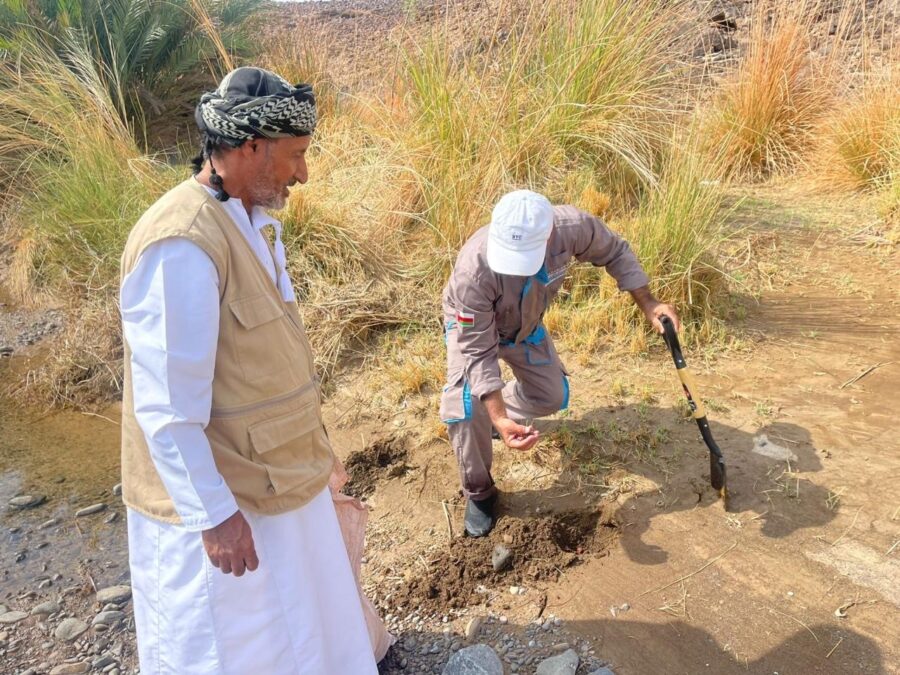 هيئة البيئة بشمال الشرقية تنفذ حملة لتشجير البرك المائية في دماء والطائيين 2 bbe3df52 4d26 4ad5 b911 4a71c719968a