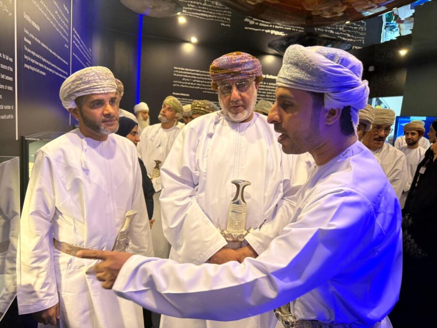 افتتاح النسخة الرابعة من معرض النيازك بمركز الاستكشاف العلمي في إبراء 3 024f3346 2ddd 4519 9c00 14025e53e84f