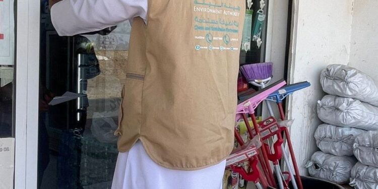 منشورات وحملات ميدانية لتأكيد فاعلية حظر الأكياس البلاستيكية في جنوب الشرقية 1 منشورات وحملات ميدانية لتأكيد فاعلية حظر الأكياس البلاستيكية في جنوب الشرقية