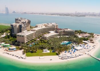 فندق ريكسوس النخلة دبي يقدّم عرض “عطلتك بطريقتك” بخصم 16% عبر الموقع الإلكتروني