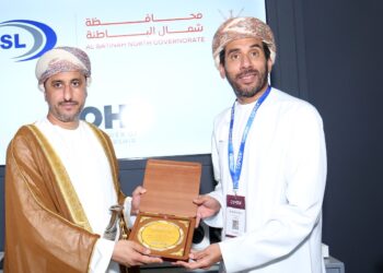 العُمانية العالمية القابضة تستعرض إنجازات التحول الرقمي لشمال الباطنة في كومكس 2025
