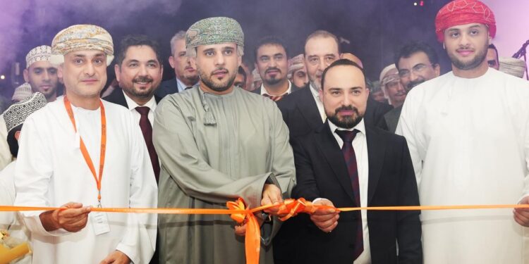 مركز سلطان يفتتح فرعه الرئيسي في الحيل ليعزز تجربة التسوّق المتميّزة في سلطنة عُمان 1 مركز سلطان يفتتح فرعه الرئيسي في الحيل ليعزز تجربة التسوّق المتميّزة في سلطنة عُمان