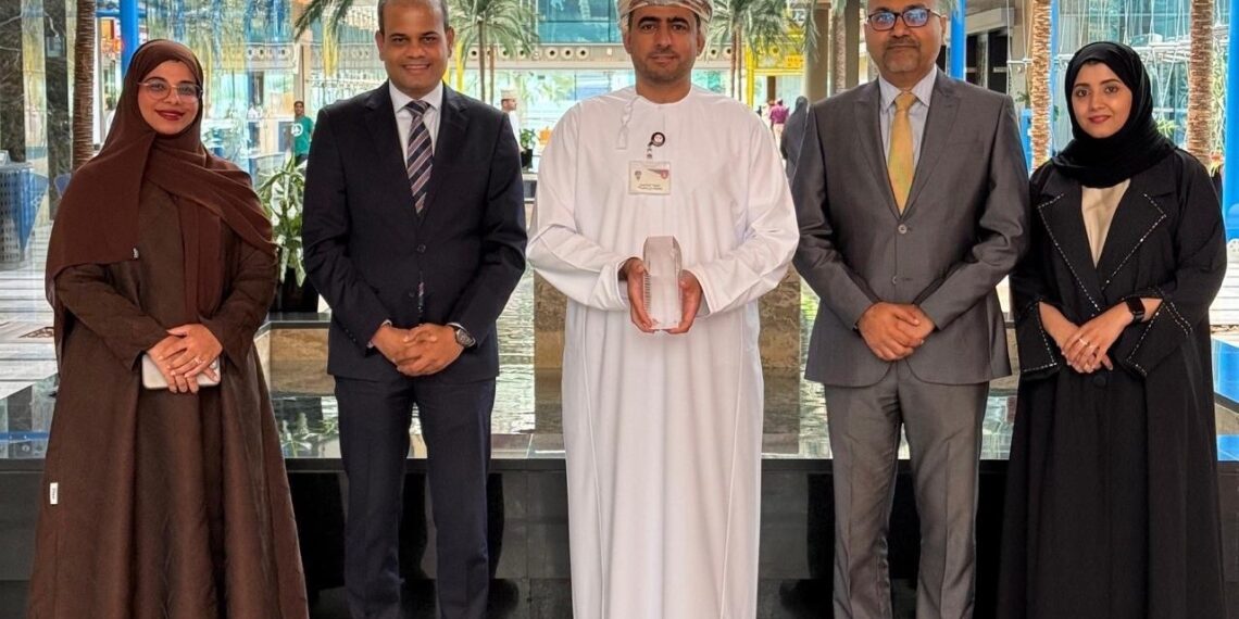 Bank Muscat Named Best Investment Bank by a Global Institution 1 تتويج بنك مسقط بجائزة عالميّة كأفضل بنك في مجال تقديم حلول استثماريّة
