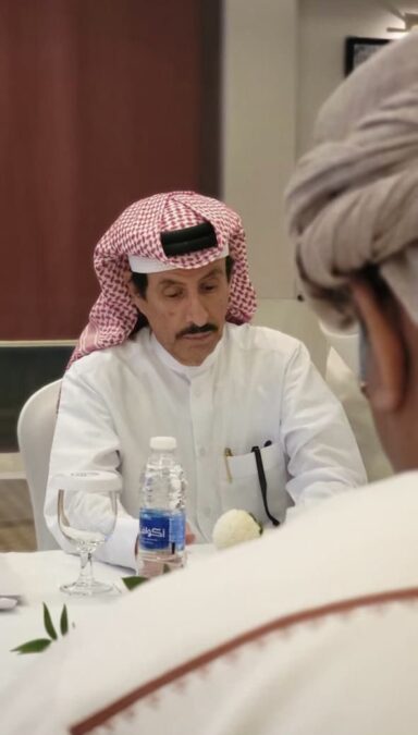 مجلس إدارة اتحاد الصحفيين الخليجيين يشارك في الملتقى الصحفي الرابع بظفار 5 IMG 7058 1