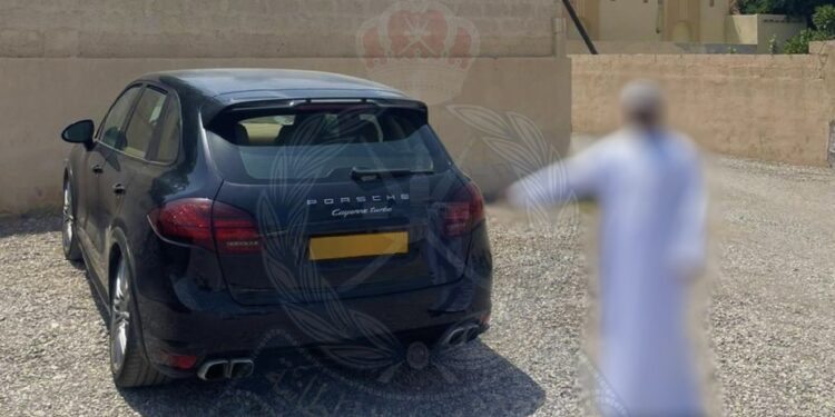 القبض على متهم بسرقات مركبات بالسويق