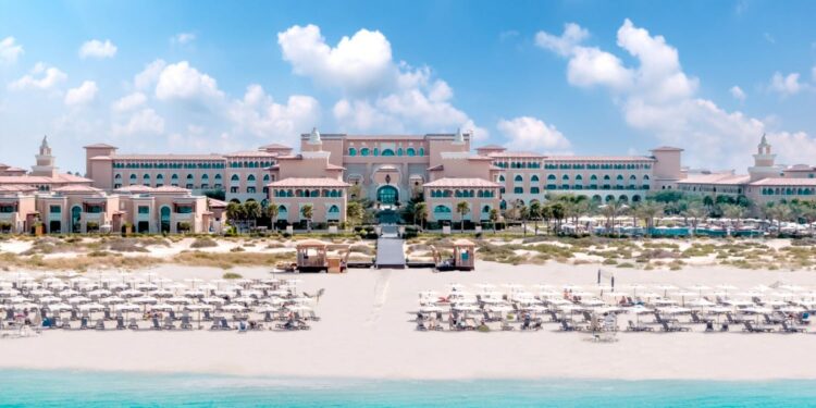 منتجع ريكسوس جزيرة السعديات يحتفل باليوم الوطني السعودي 95 بعرض ‘عطلتك على طريقتك’ 1 منتجع ريكسوس جزيرة السعديات يحتفل باليوم الوطني السعودي 95 بعرض ‘عطلتك على طريقتك’