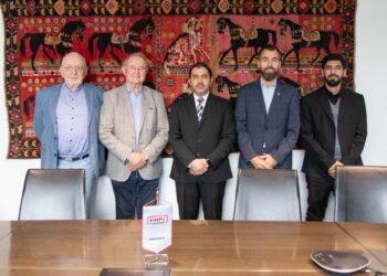 كروة موترز توقع شراكة مع إمبل لتصنيع المركبات التخصصية