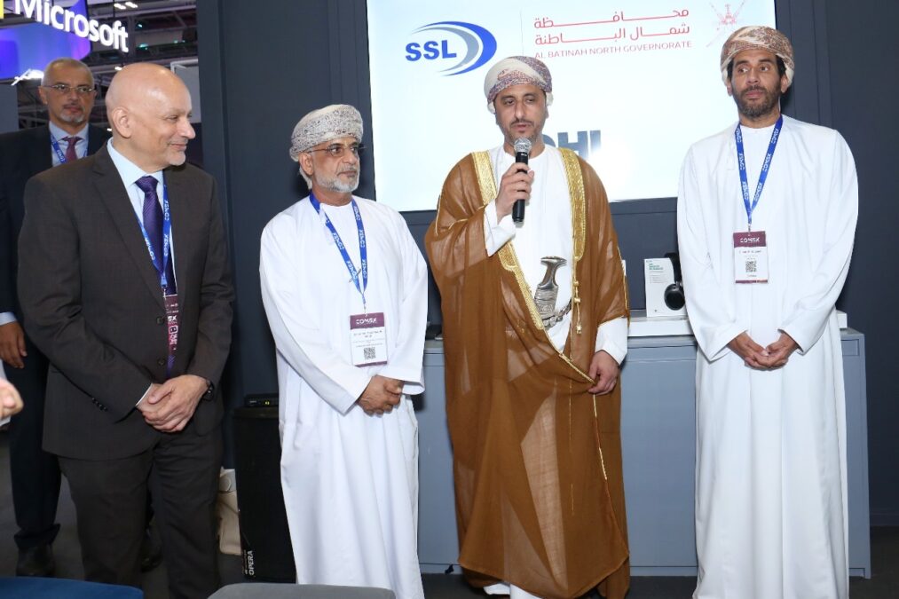 العُمانية العالمية القابضة تستعرض إنجازات التحول الرقمي لشمال الباطنة في كومكس 2025 2 c2f75b0f 0e1e 4a2b bae5 463fb2496ace