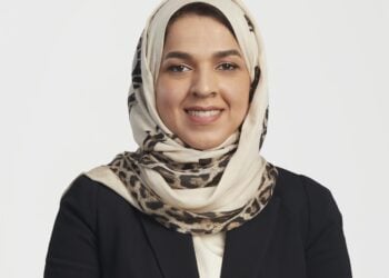 بنك مسقط مسيرة رائدة في تمكين المرأة العمانية وتعزيز دورها في القطاع المصرفي وخدمة المجتمع