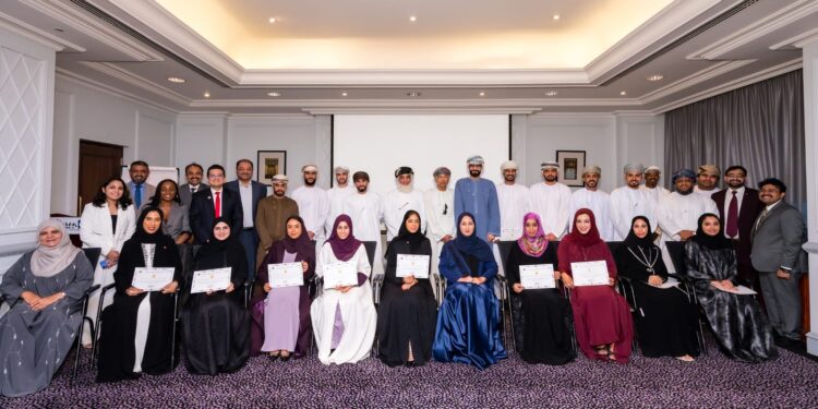 فينيكس جلوبنت يحتفل بـ 30 خريجًا حاصلين على شهادة ACCA