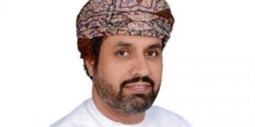 إصدار لائحة تنظيم ترخيص العمل وترخيص مزاولة العمل