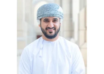 من القاعة إلى الظل : واقع المرأة العمانية في المؤسسة التشريعية