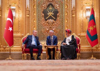 جلالة السُّلطان المعظّم والرئيس التركي يستعرضان سُبل توثيق التعاون والاستثمار المشترك