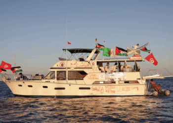 “الخارجية العمانية” تتابع أوضاع مواطنيها في أسطول الصمود