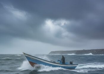 الشرطة تحذر من ممارسة الأنشطة البحرية بسبب الأحوال الجوية غير المستقرة