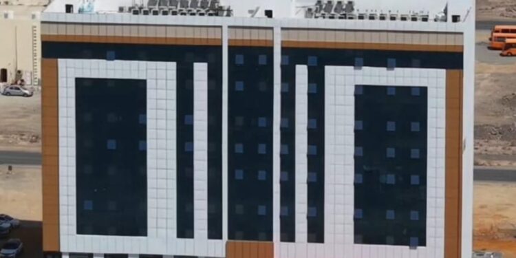 افتتاح المبنى الثالث لمجموعة شموخ في المعبيلة بولاية السيب 1 افتتاح المبنى الثالث لمجموعة شموخ في المعبيلة بولاية السيب