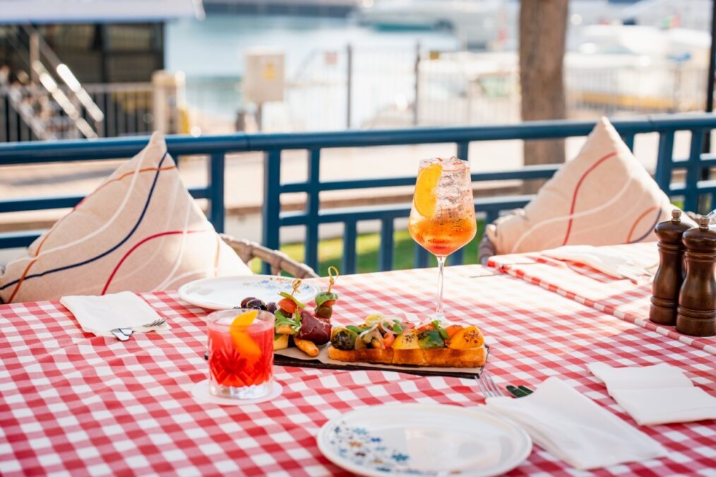 a1db3a60 3152 460d ae77 c6d5b29adaf8