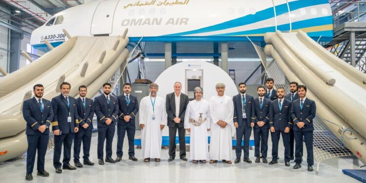 الطيران العُماني يحصل على اعتماد هيئة الطيران المدني كـ “منظمة تدريب معتمدة” ويستقبل الدفعة الأولى من الطيارين المتدربين