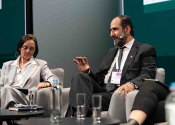 سلطنة عُمان تستعرض منظومتها الوطنية المتكاملة للهيدروجين الأخضر في أسبوع الهيدروجين الأوروبي 2025