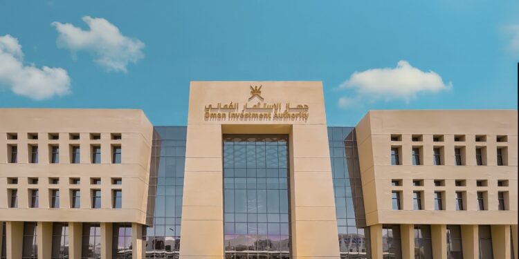 جهاز الاستثمار العُماني يعلن الانتهاء من 14 مشروع وطني بقيمة استثمارية تتجاوز 450 مليون ريال عُماني تضيف حوالي 1350 وظيفة جديدة