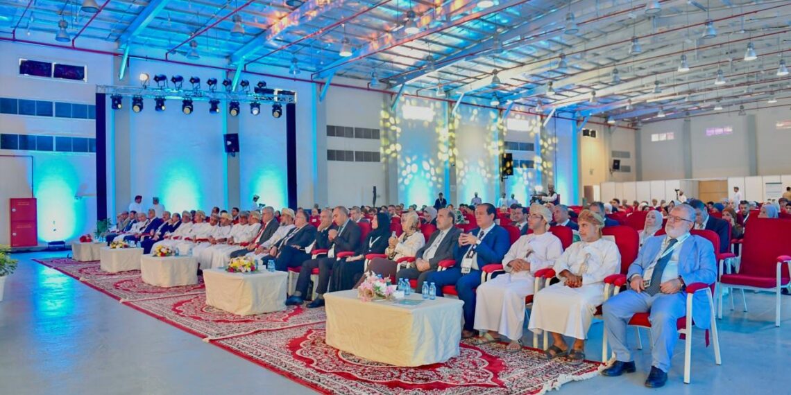 انطلاق الملتقى الطلابي الإبداعي العربي الـ 26 بجامعة نزوى