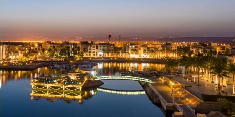ارتفاع مساهمة السياحة ودورها في دعم التنويع الاقتصادي في سلطنة عمان