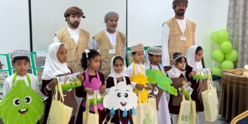 هيئة البيئة ومدرسة الرؤيا تنظمان يوماً توعوياً بيئياً